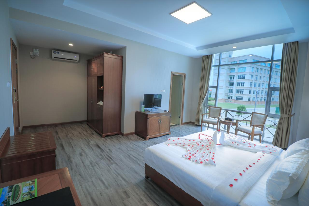 The Hotel Grand Ace Naypyidaw Экстерьер фото